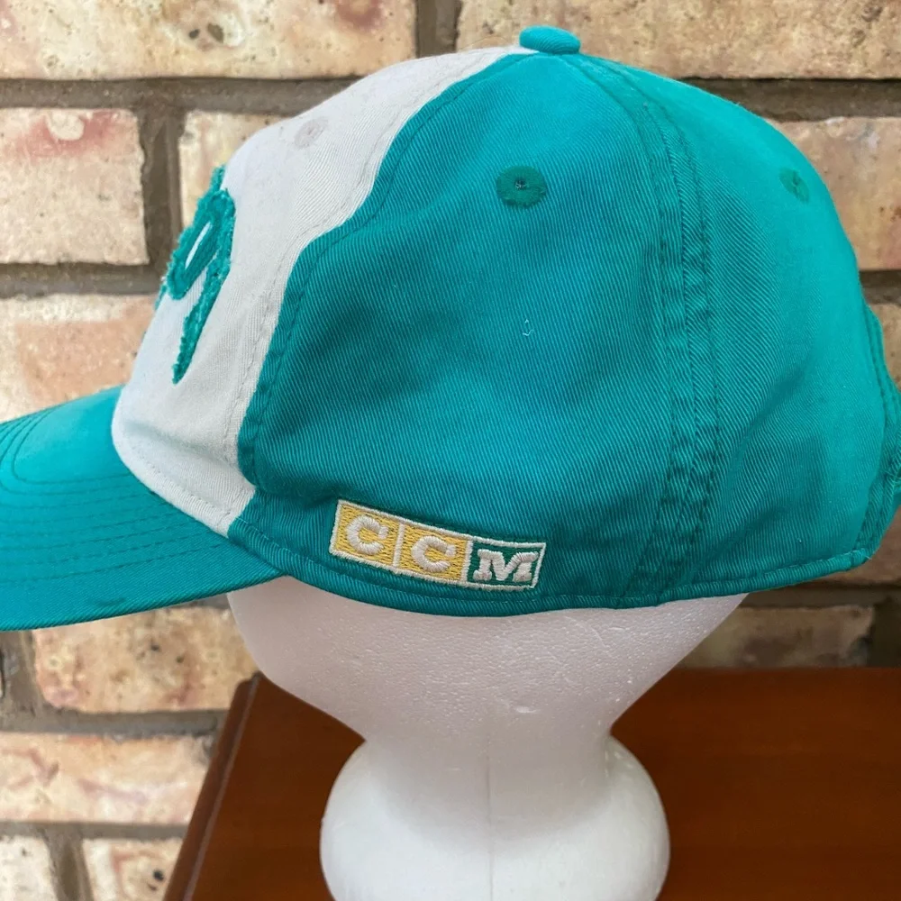 CCM Vintage‎ Hockey Minnesota North Stars Distressed Strapback Hat OSFA